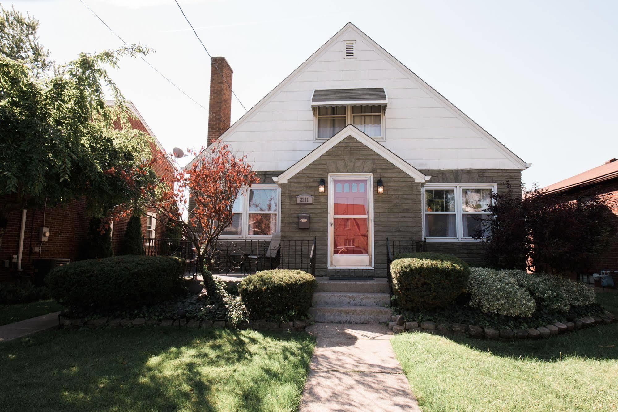 The Little Italy Of Niagara Falls Bed & Breakfast Eksteriør bilde