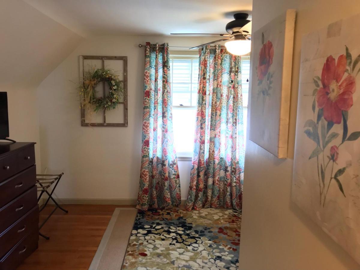 The Little Italy Of Niagara Falls Bed & Breakfast Eksteriør bilde